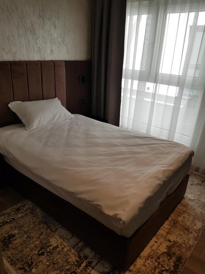 My Hotel Прізрен Екстер'єр фото